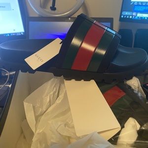 Men Gucci Slides US Size 9